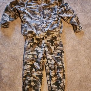 Redhead hunting suit